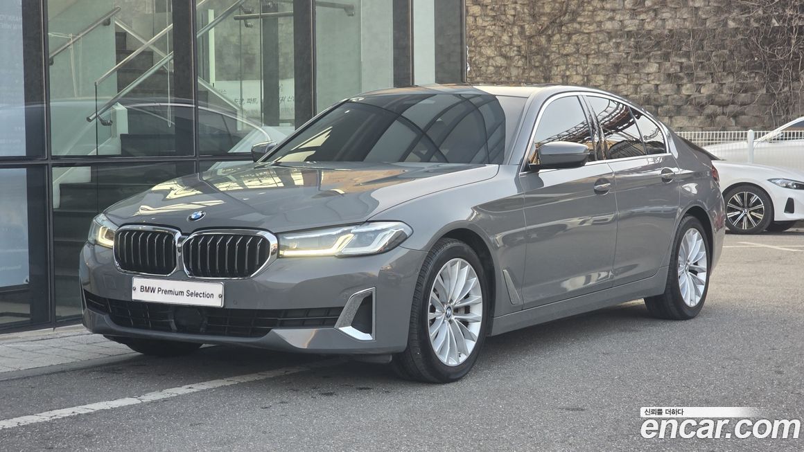 BMW 5-Series 2021