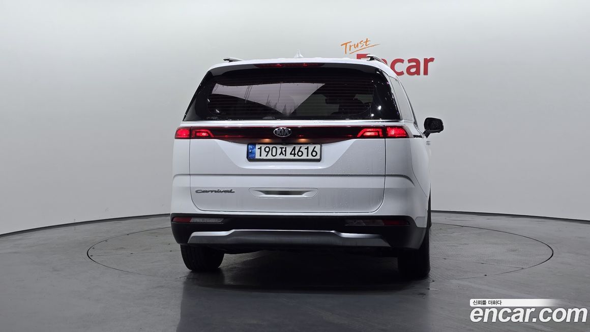 Kia Canival 2021