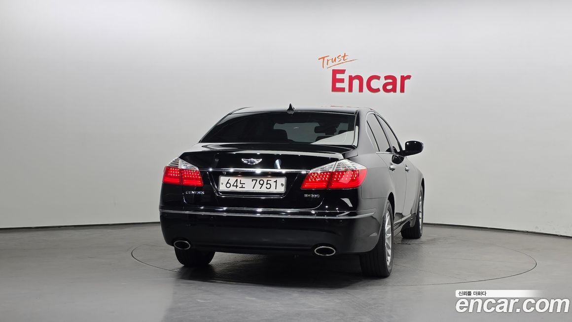 Hyundai Genesis 2011