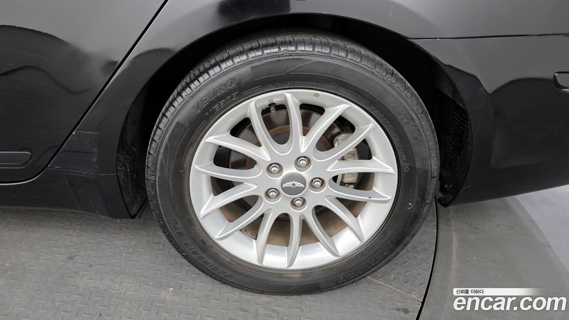 Hyundai Genesis 2011