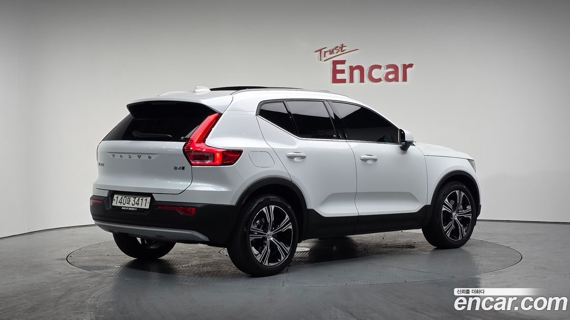 Volvo XC40 2021