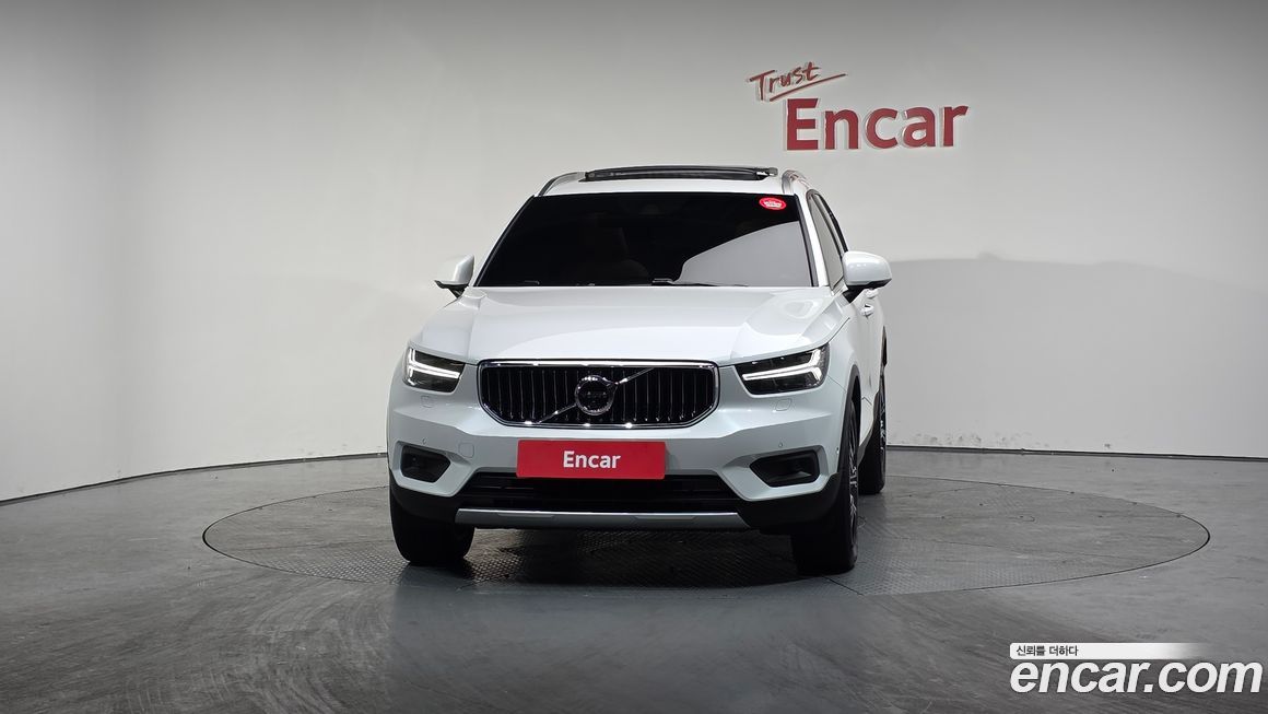 Volvo XC40 2021