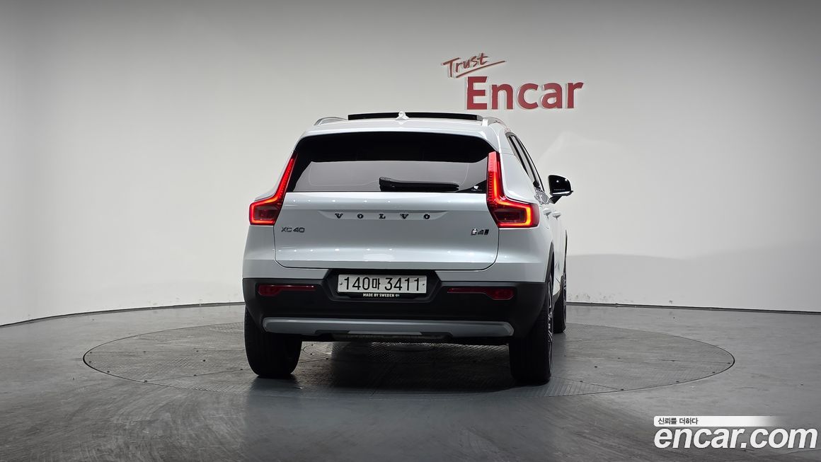 Volvo XC40 2021