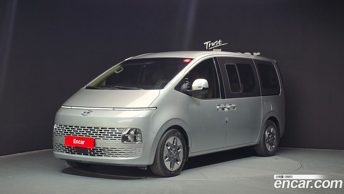 Hyundai Staria 2023