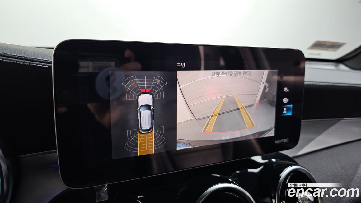 Mercedes-Benz GLC-Class 2021