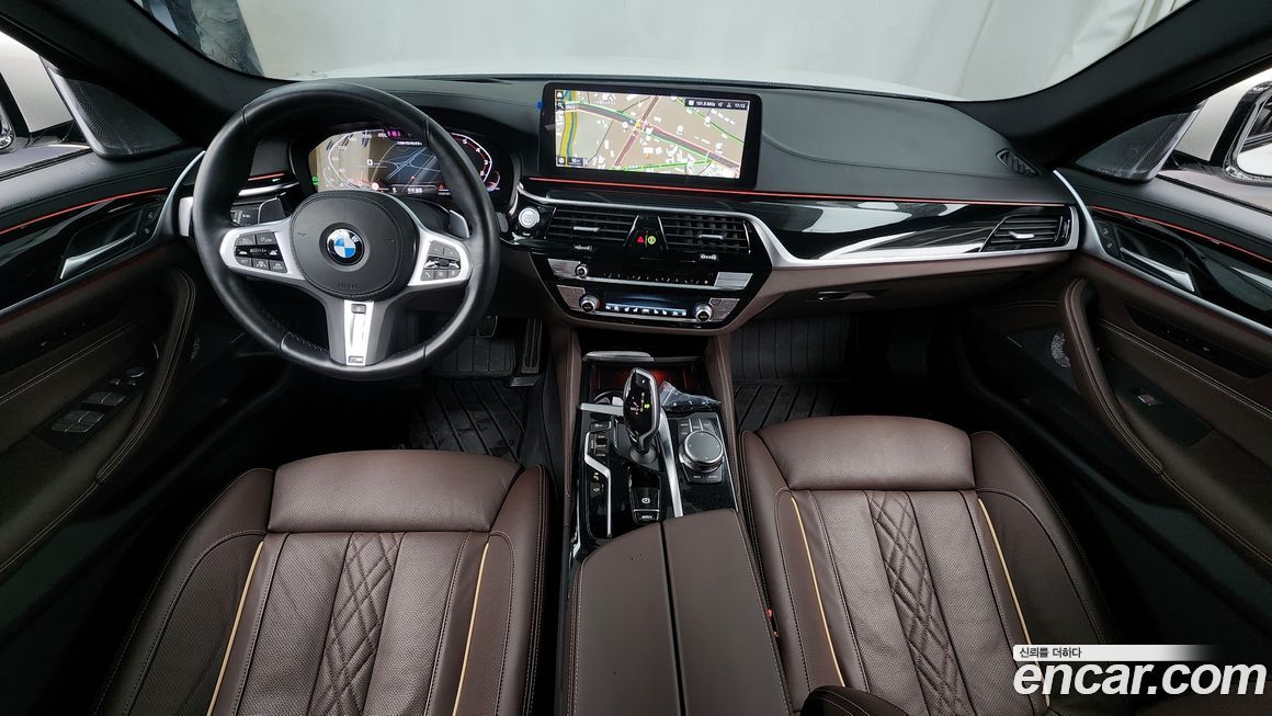 BMW 5-Series 2023