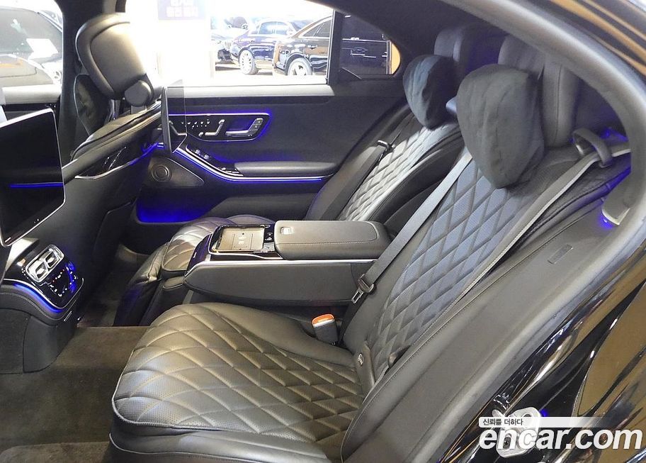 Mercedes-Benz S-Class 2021