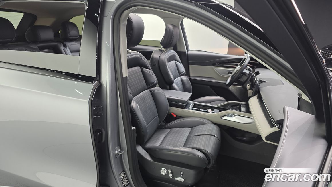 Lincoln Nautilus 2024