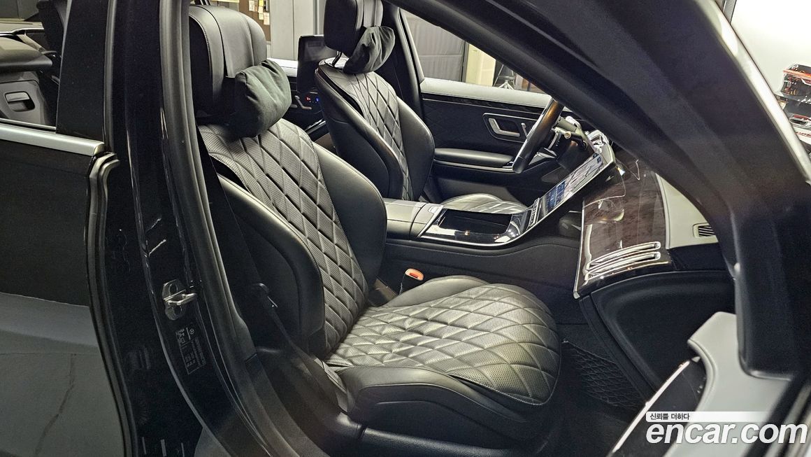 Mercedes-Benz S-Class 2021