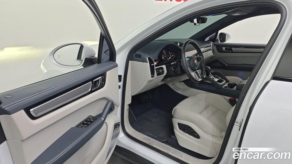 Porsche Cayenne 2023