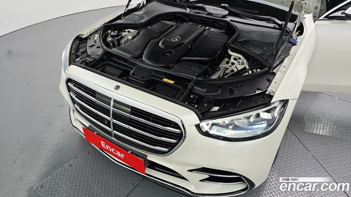 Mercedes-Benz S-Class 2021