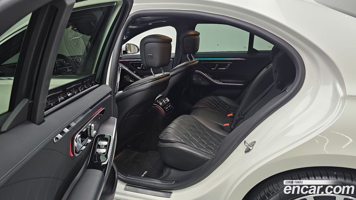 Mercedes-Benz S-Class 2021