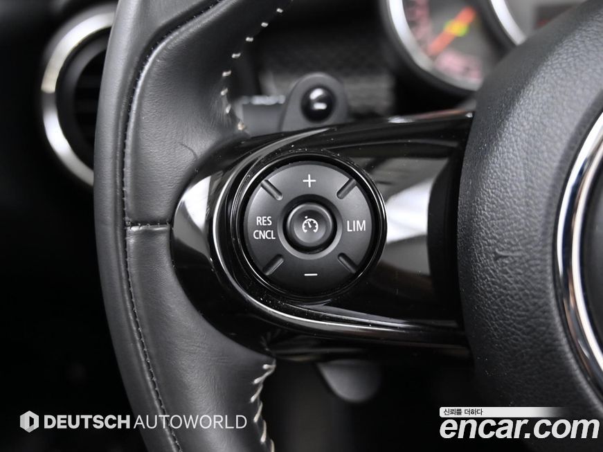 Mini Cooper Convertible 2019