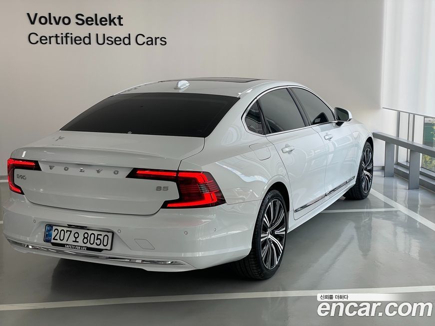 Volvo S90 2024