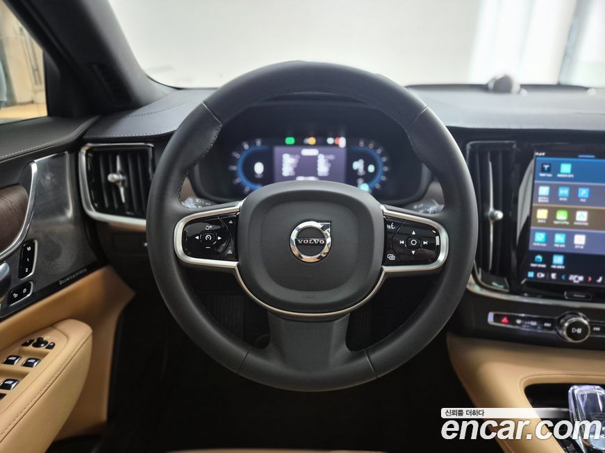 Volvo S90 2024