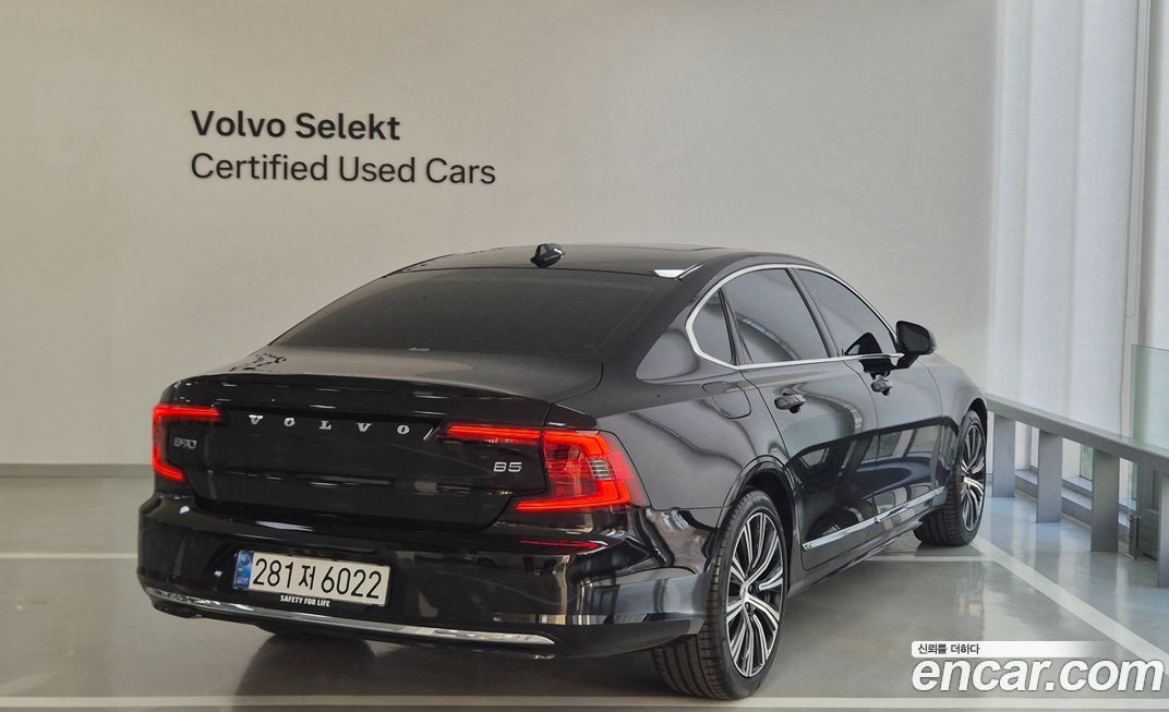 Volvo S90 2024
