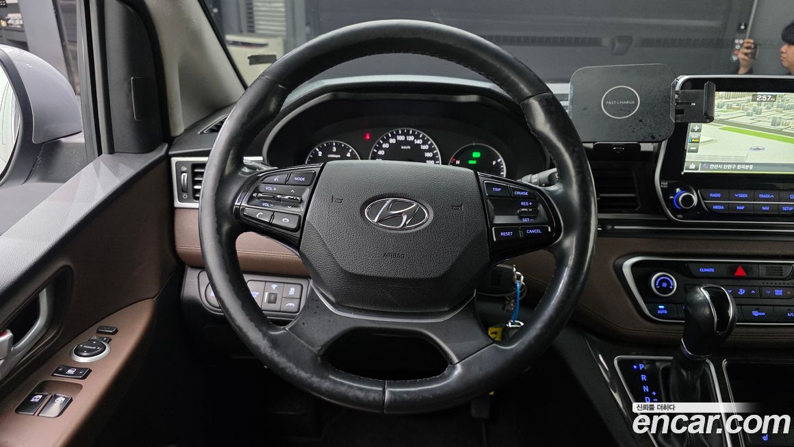 Hyundai Starex 2019