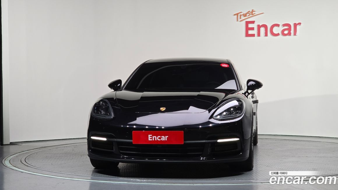 Porsche Panamera 2020