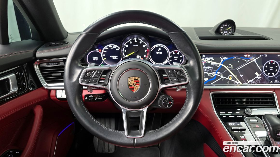 Porsche Panamera 2020