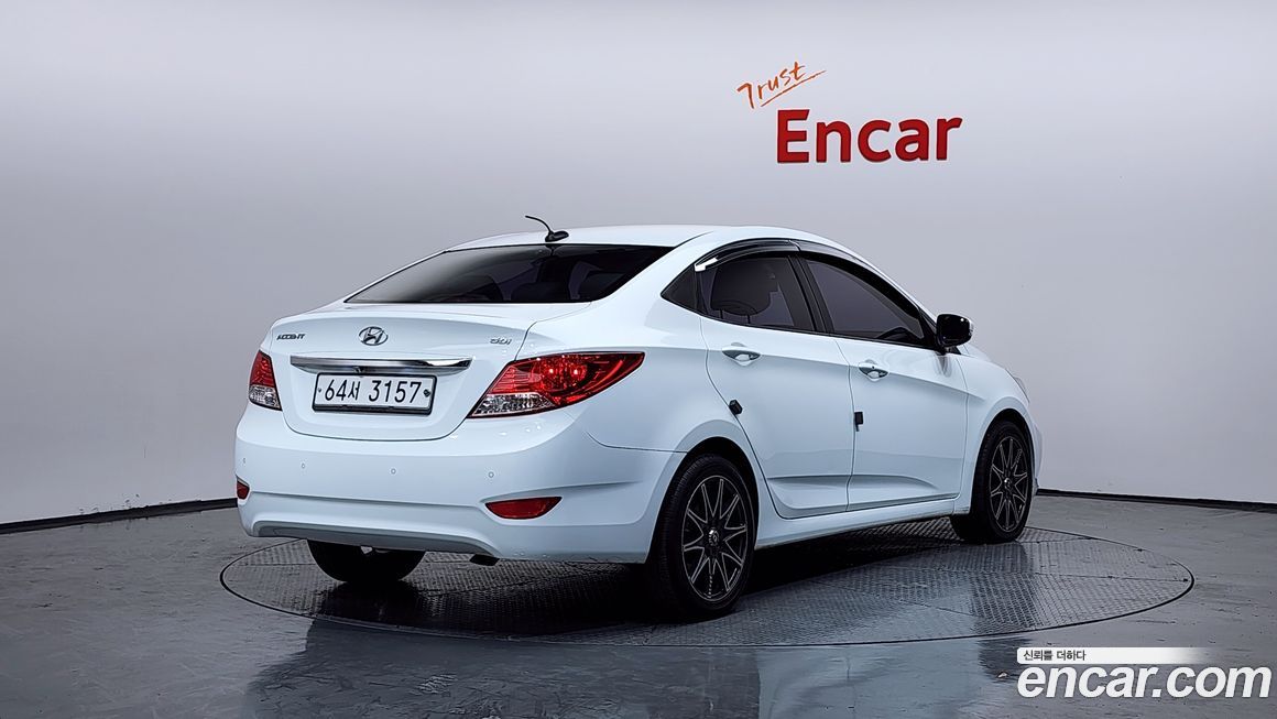 Hyundai Accent 2015