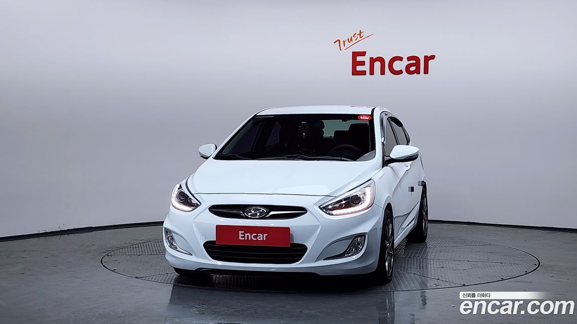 Hyundai Accent 2015