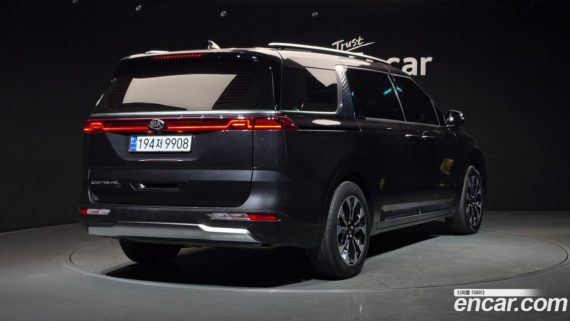 Kia Canival 2021