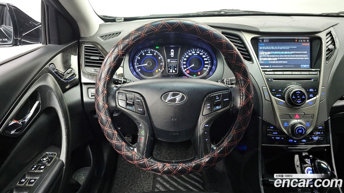 Hyundai Grandeur 2011