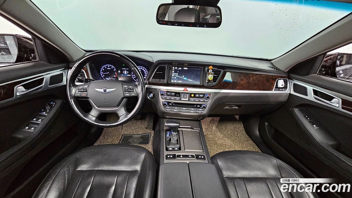 Hyundai Genesis 2016