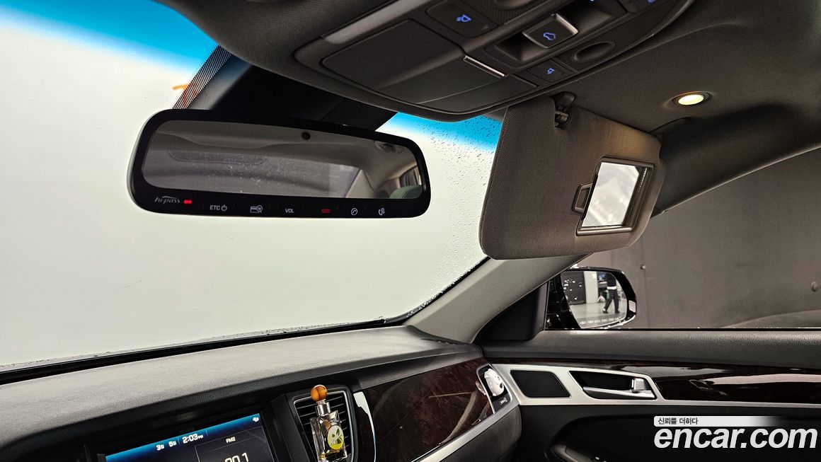 Hyundai Genesis 2016