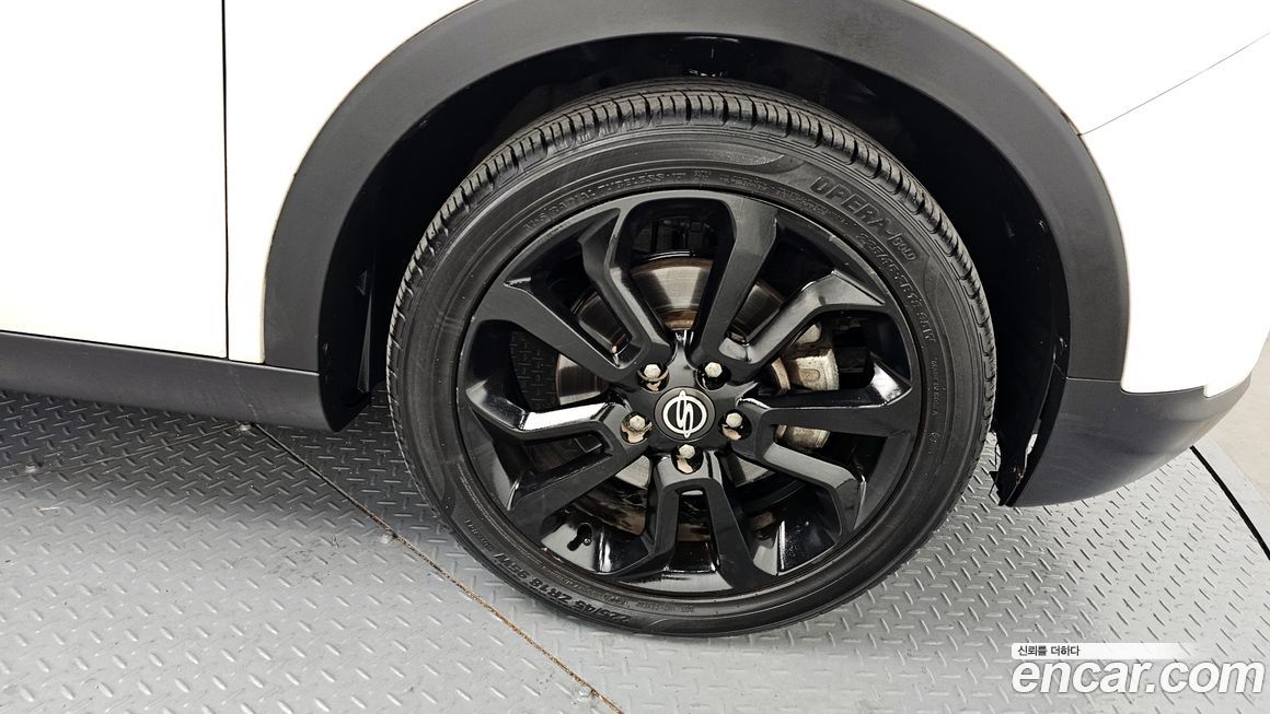 KG_Mobility_Ssangyong TIBOLI 2015