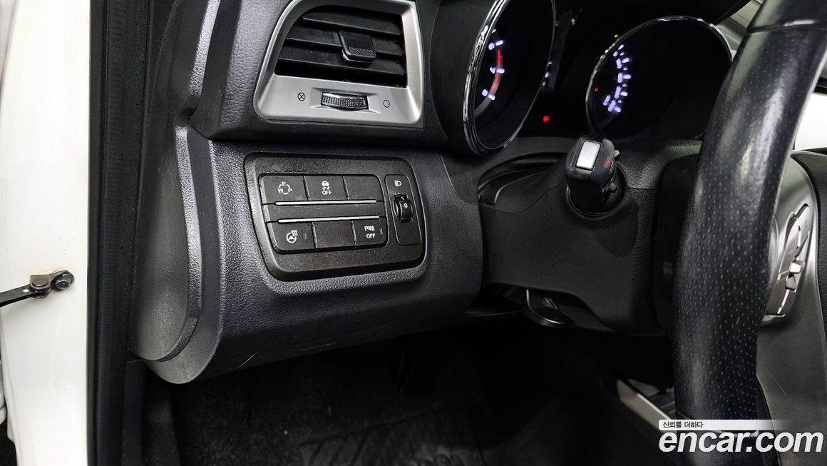 KG_Mobility_Ssangyong TIBOLI 2015