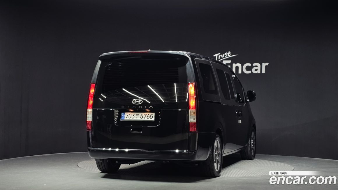 Hyundai Staria 2023