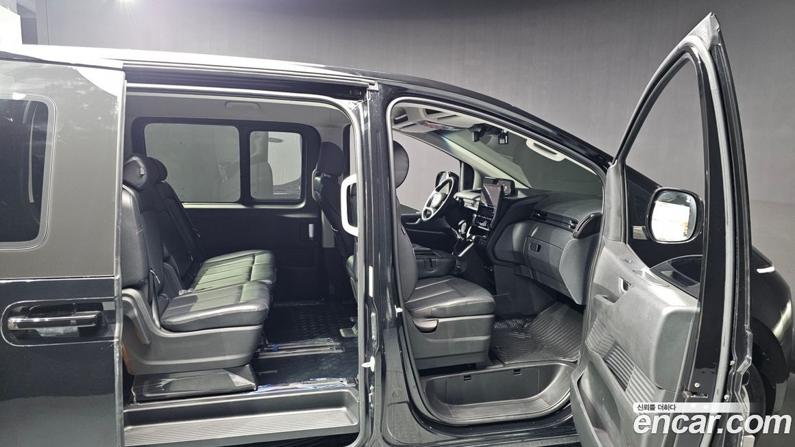 Hyundai Staria 2023