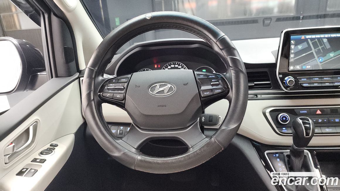 Hyundai Starex 2020