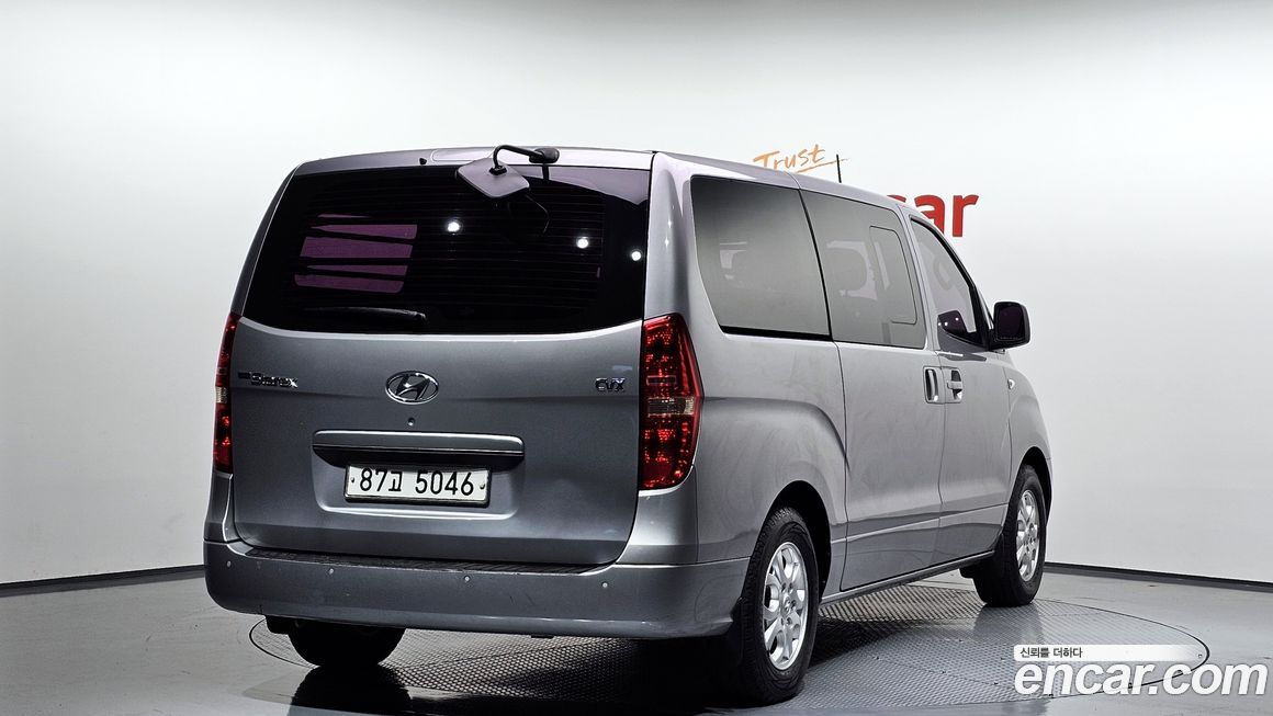 Hyundai Starex 2013
