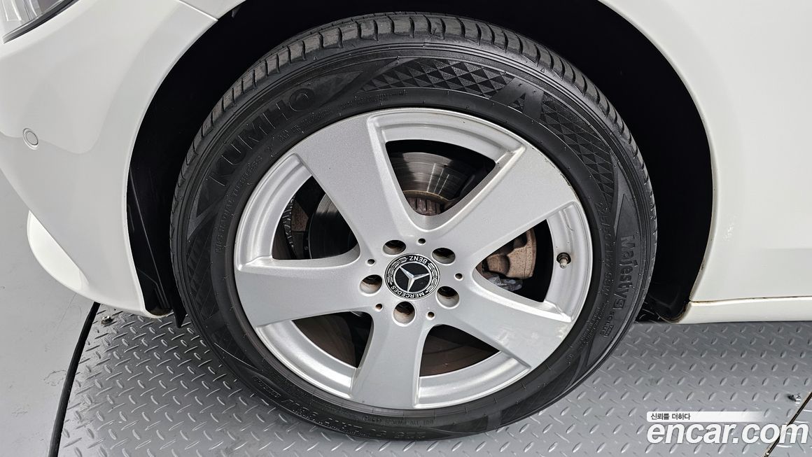 Mercedes-Benz C-Class 2018