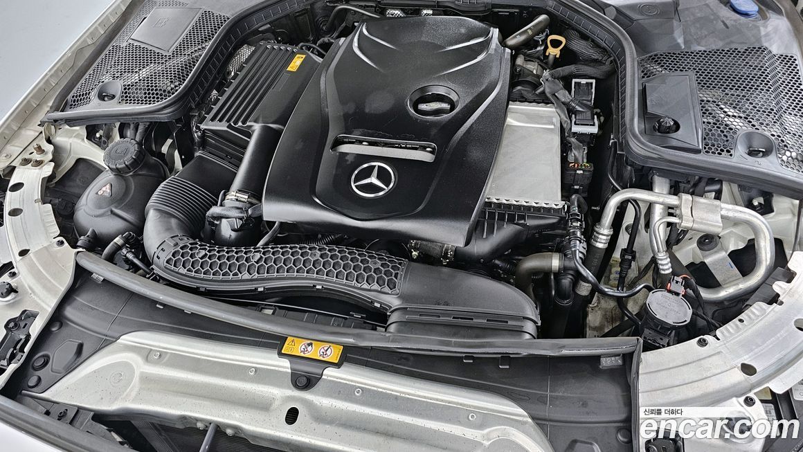 Mercedes-Benz C-Class 2018