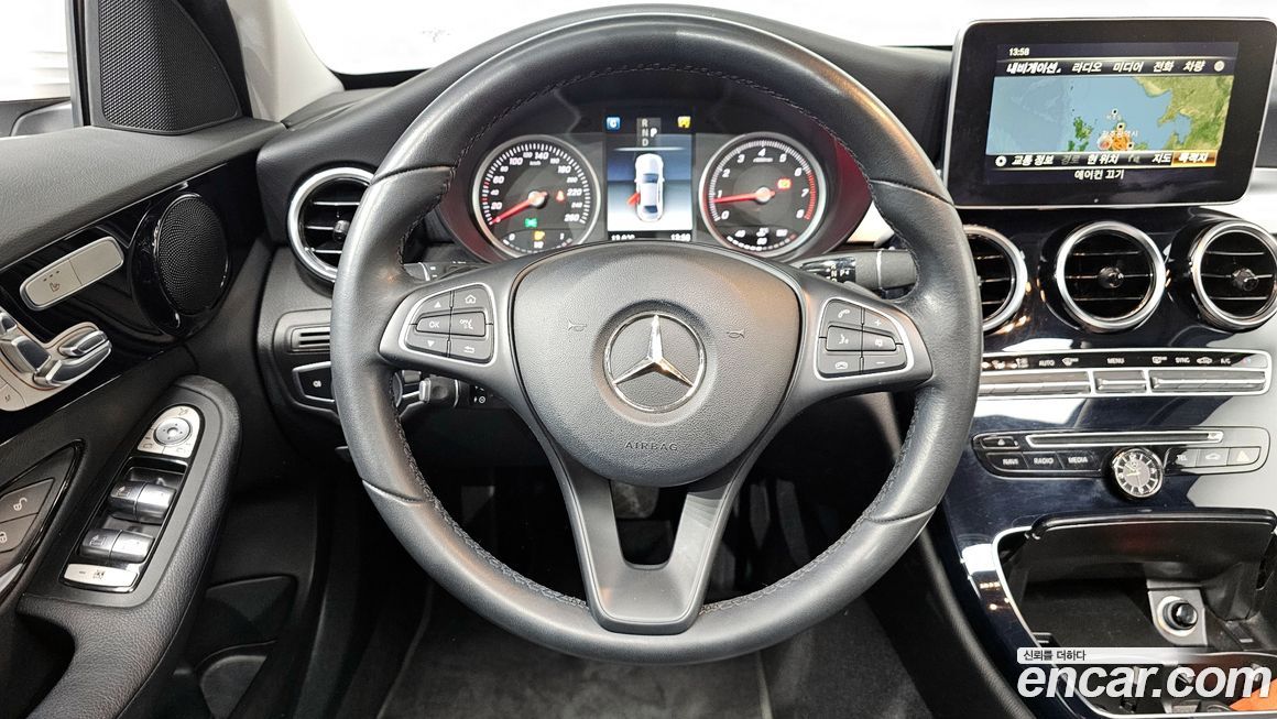 Mercedes-Benz C-Class 2018