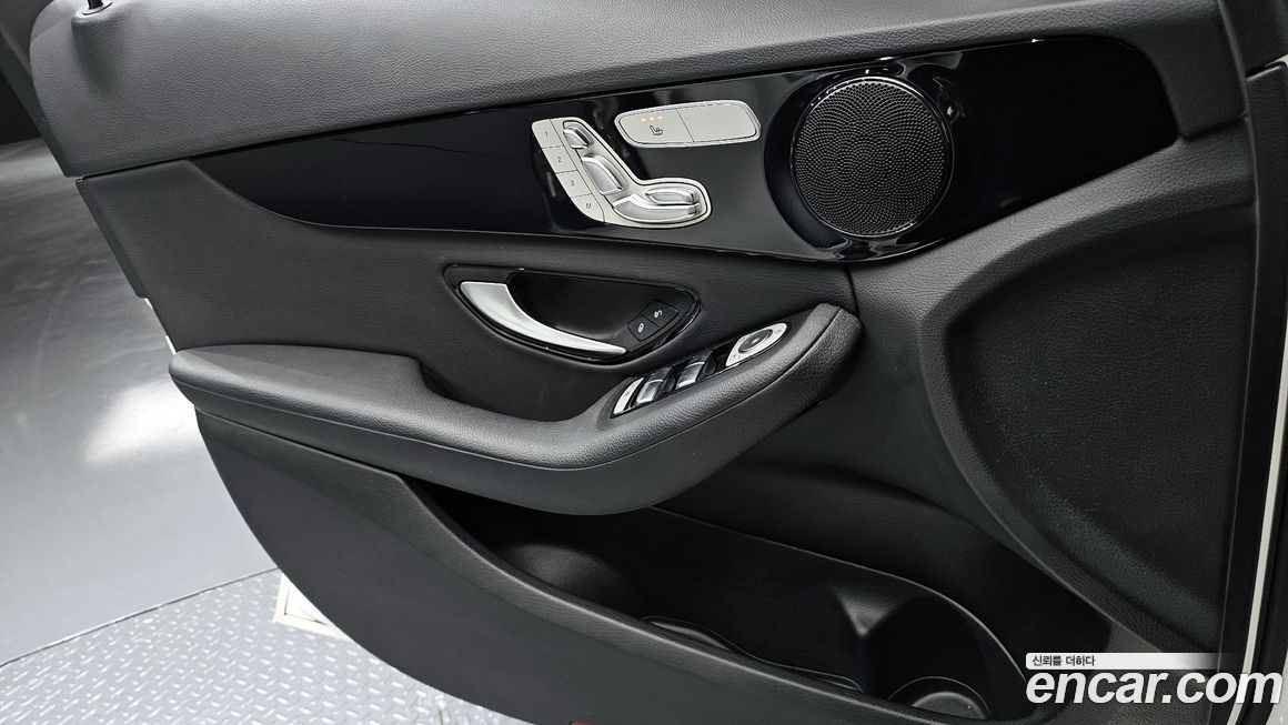 Mercedes-Benz C-Class 2018