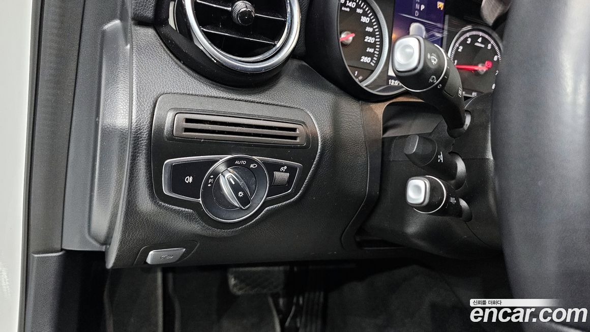 Mercedes-Benz C-Class 2018