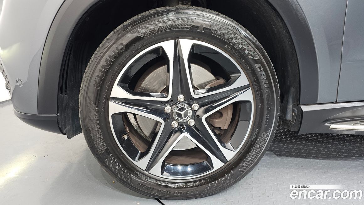 Mercedes-Benz GLE-Class 2021