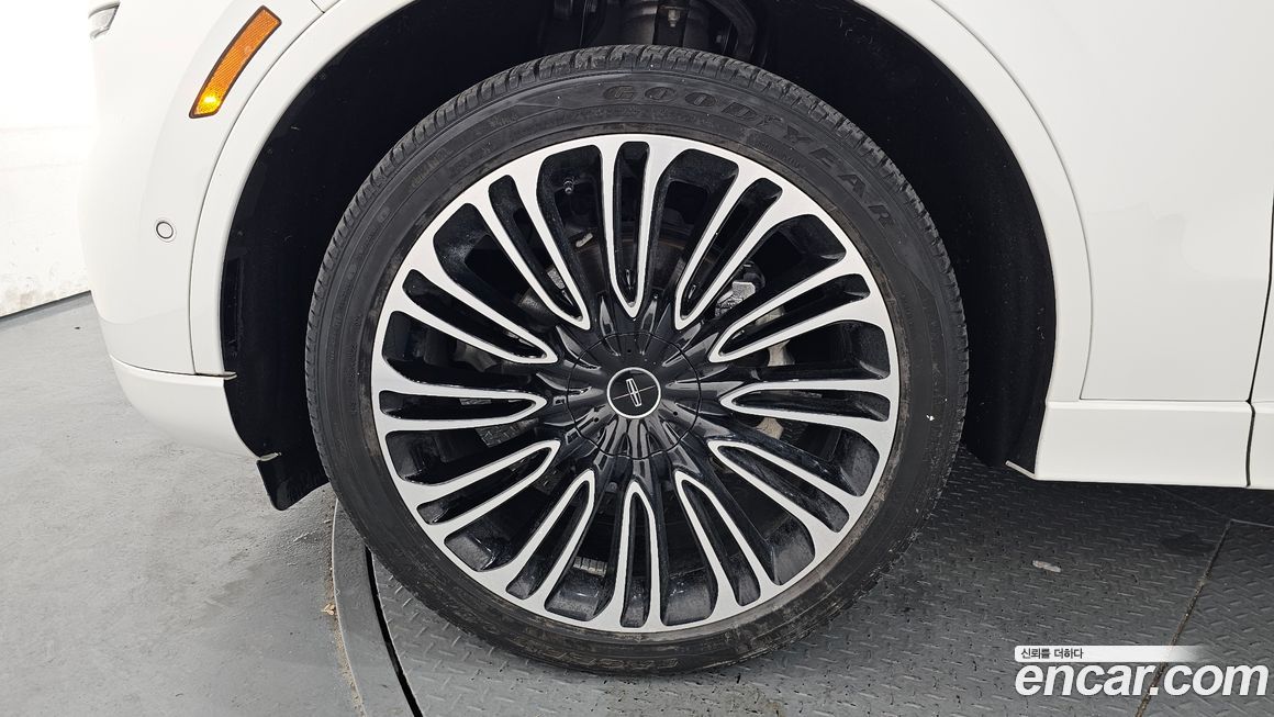 Lincoln Aviator 2023