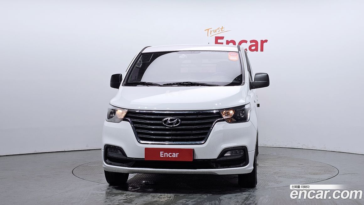Hyundai Starex 2019