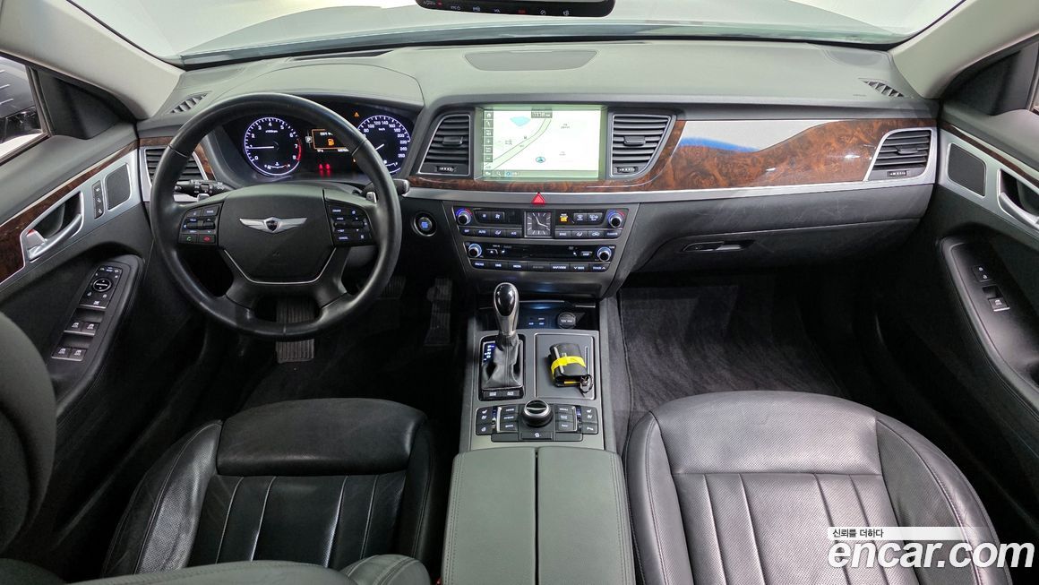 Hyundai Genesis 2016