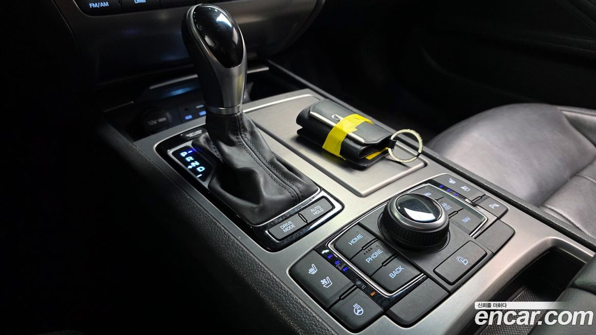 Hyundai Genesis 2016