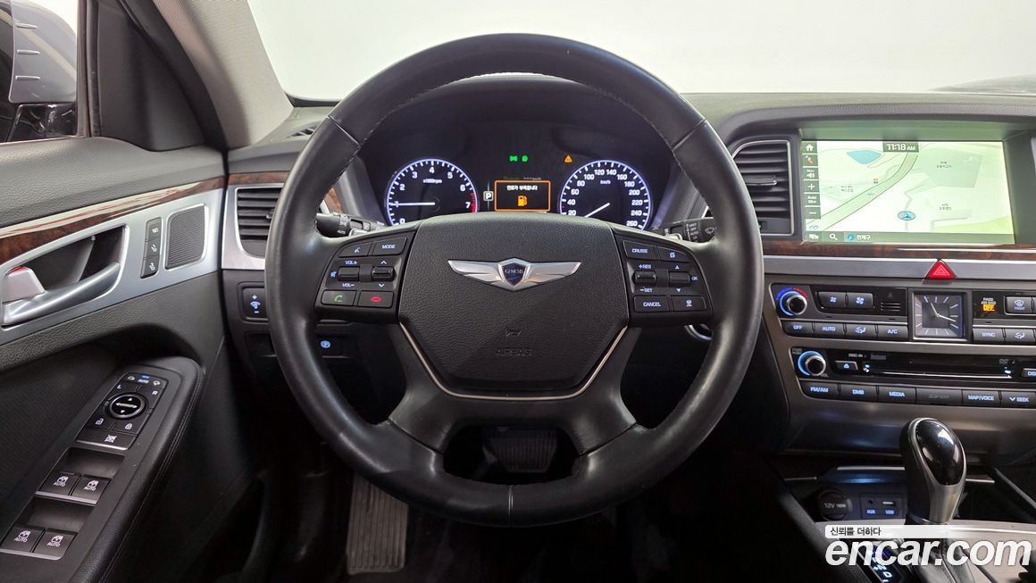 Hyundai Genesis 2016