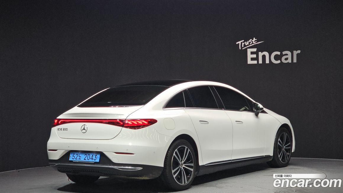 Mercedes-Benz EQE 2023