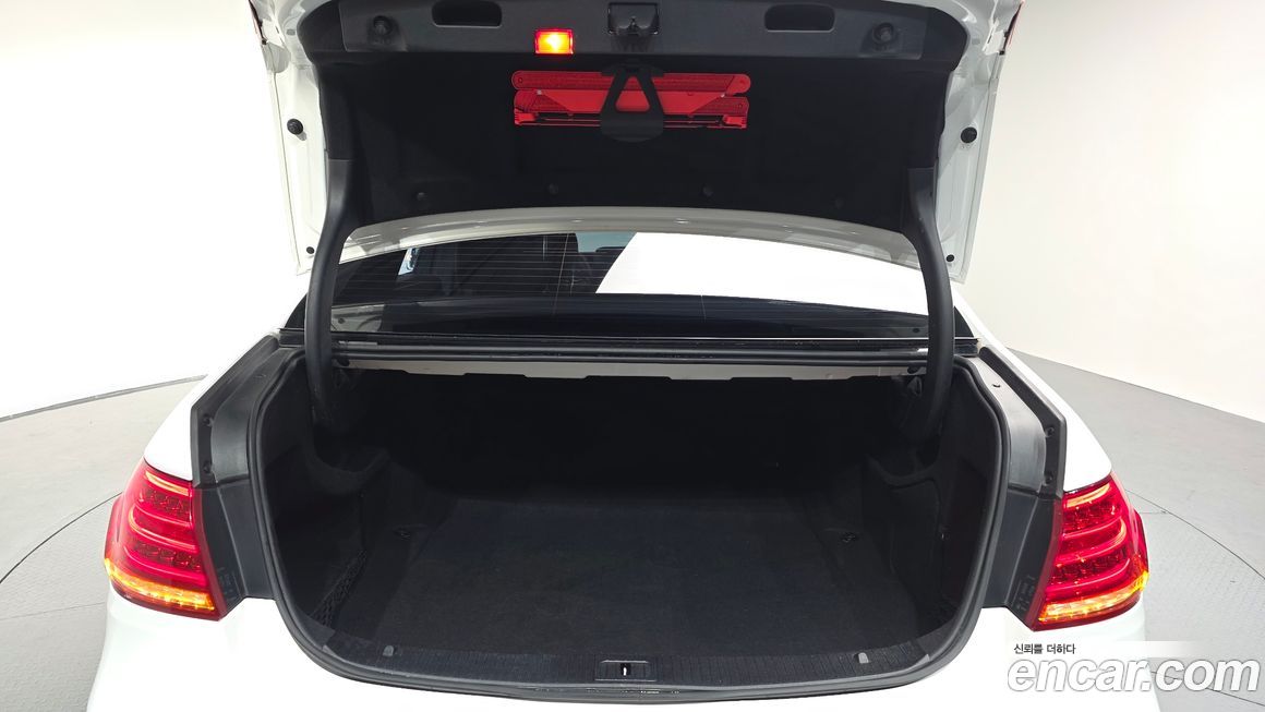 Mercedes-Benz E-Class 2014