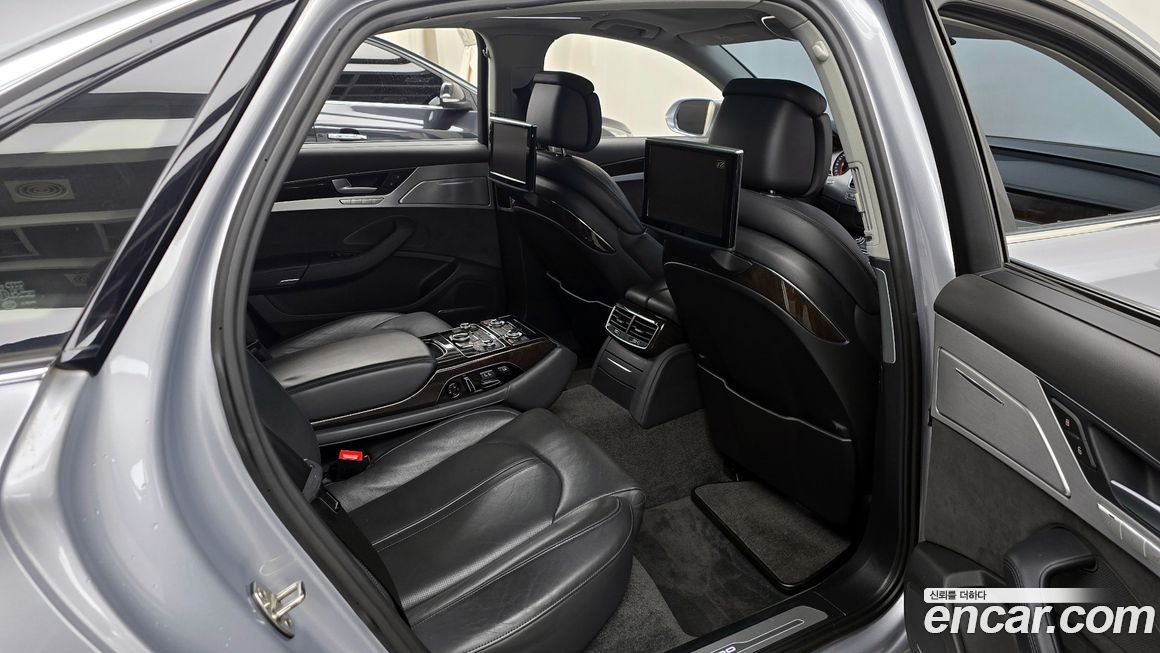 Audi A8 2015