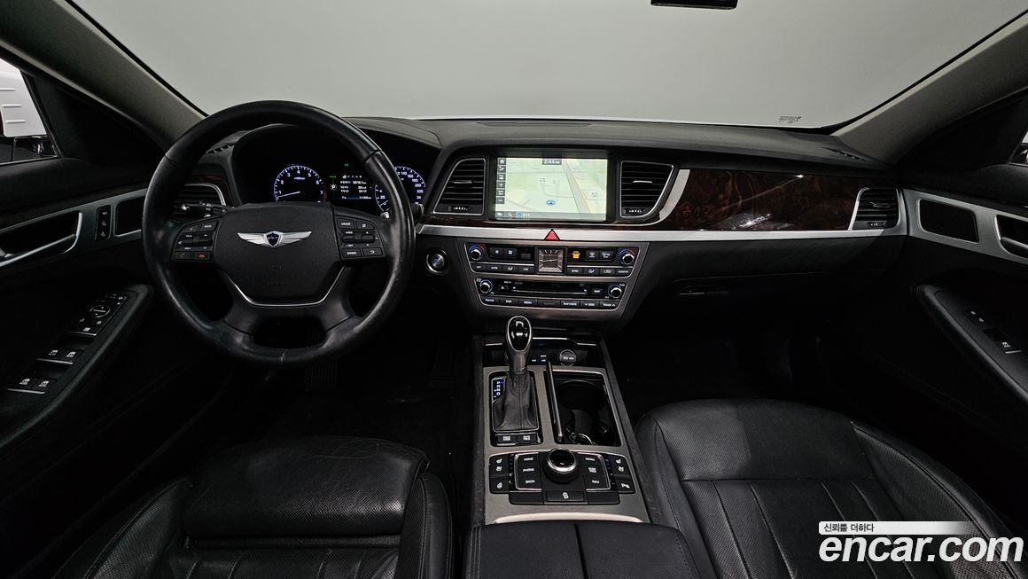 Hyundai Genesis 2016